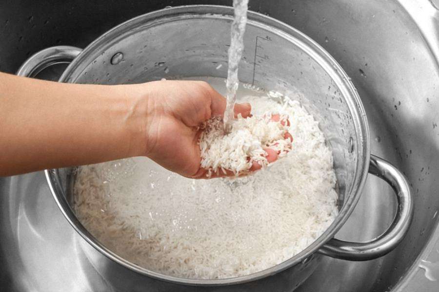 Cách ngâm gạo làm bún đúng chuẩn, đơn giản tại nhà